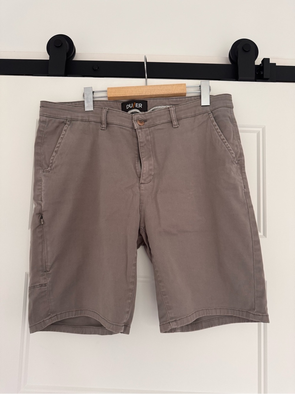 DU/ER Men's Gray Cargo Shorts - Lightweight Everyday Comfort